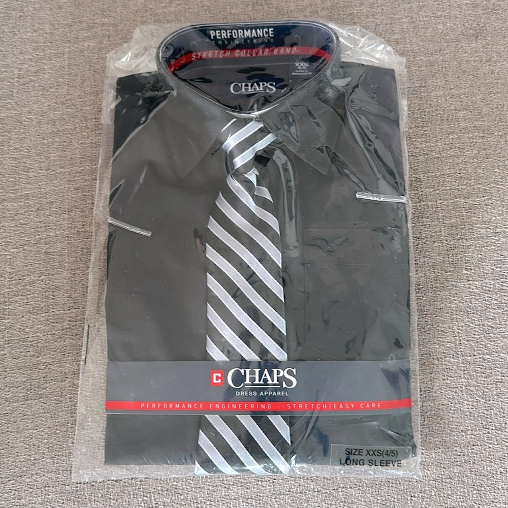 NWT Chaps Boys black dress shirt and tie set XXS (4-5)